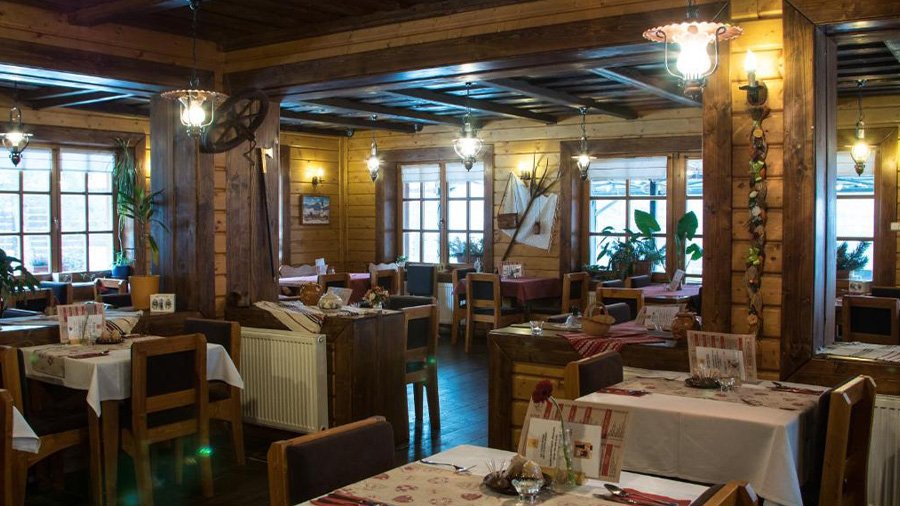 Restaurant van Camping Sojka Resort in regio Liptov bij de Lage Tatra in Slowakije