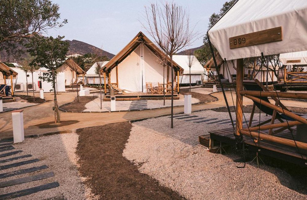 Glampingtenten van Wecamp Cadaqués aan de Costa Brava in Spanje Catalonië