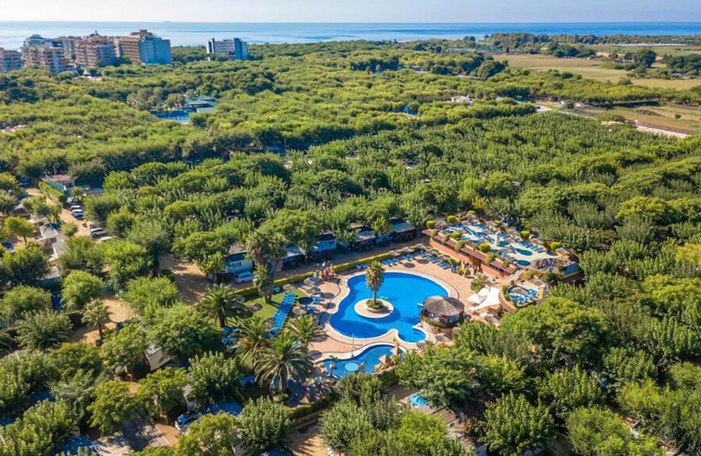 Zicht op Camping La Masia in Blanes aan de Costa Brava in Spanje Catalonië