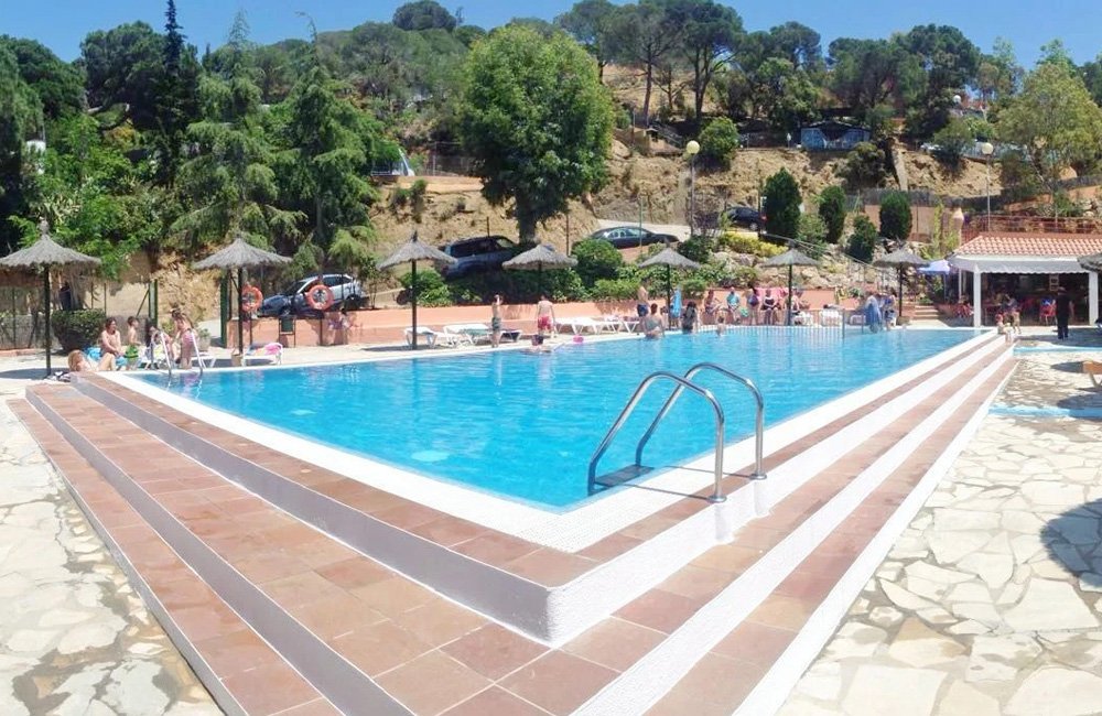 Zwembad van Camping Cala Canyelles bij Lloret de Mar aan de Costa Brava in Spanje Catalonië
