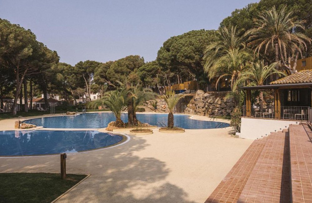 Zwembad van Wecamp Cala Montgó aan de Costa Brava in Spanje Catalonië