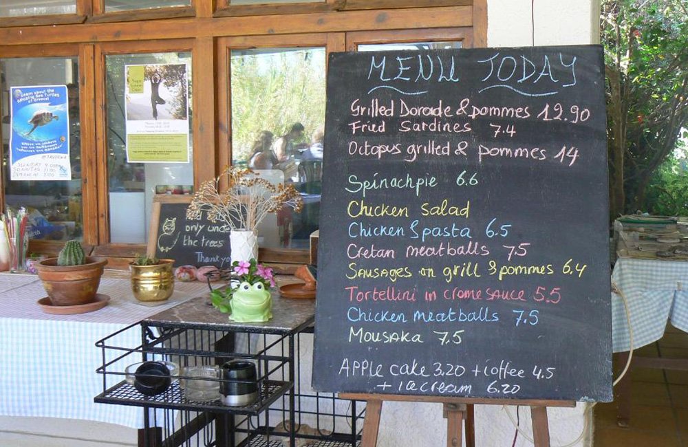 Restaurant van Camping Elizabeth op Kreta in de Kretenzische Zee van Griekenland