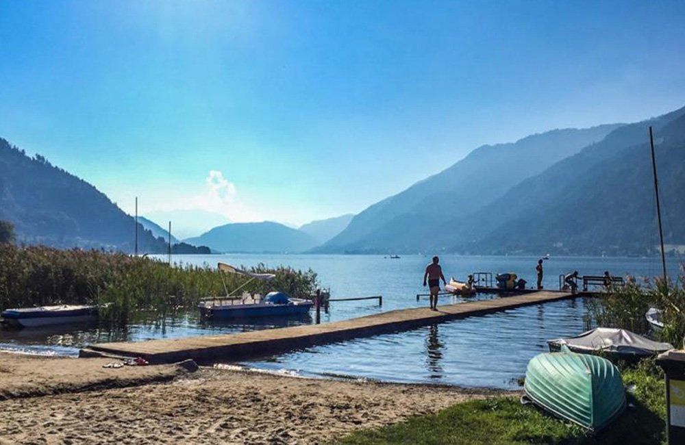 Steiger van meer bij EuroParcs Ossiacher See in Karinthië bij Villach en Klagenfurt in Oostenrijk