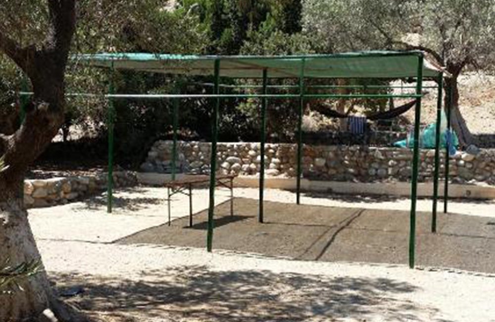 Terras van Camping Paleochora op Kreta Griekenland