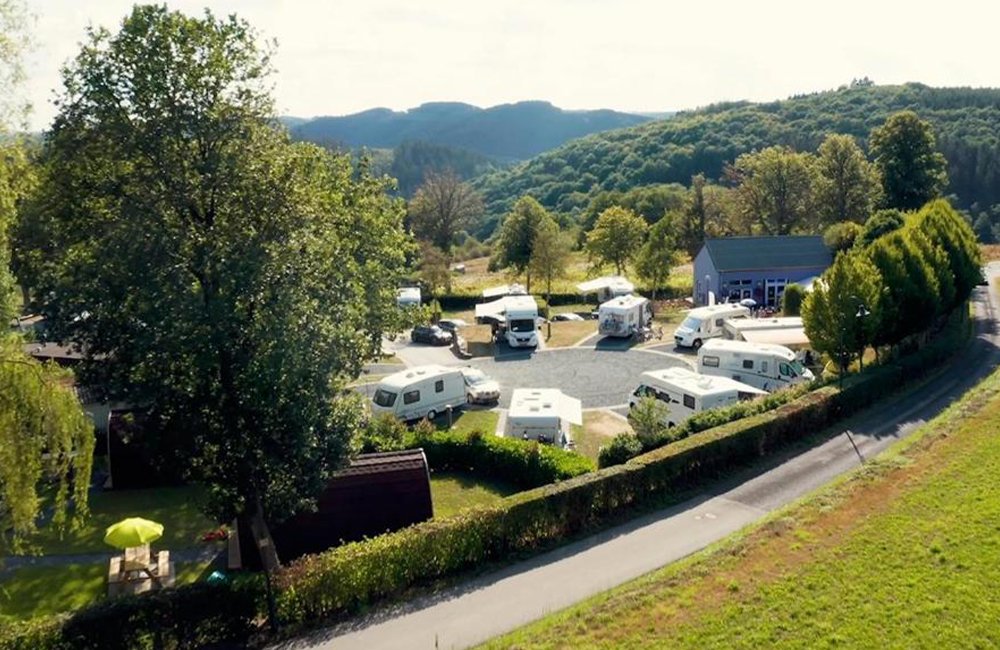 Camping Liefrange bij het stuwmeer van Boven-Sûre in de Ardennen van Luxemburg