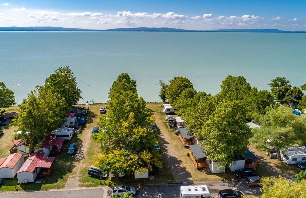 Camping Strand-Holiday aan het Balatonmeer in Hongarije