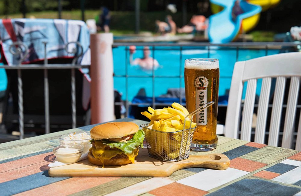 Eten op Camping 2000 in het noorden van Tsjechië