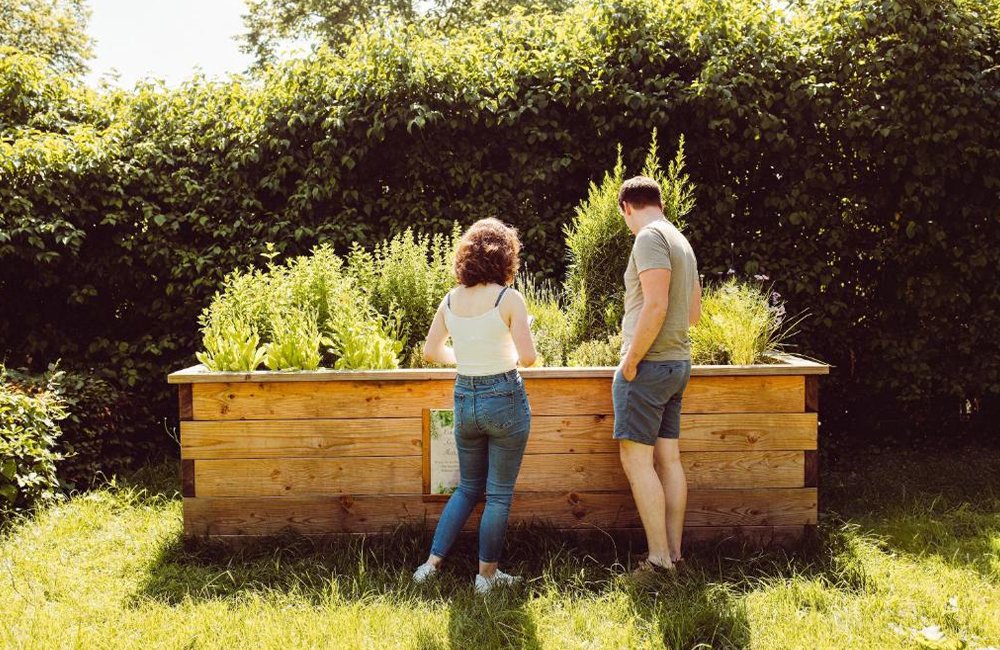 Moestuin van Camping Liefrange bij het stuwmeer van Boven-Sûre in de Ardennen van Luxemburg