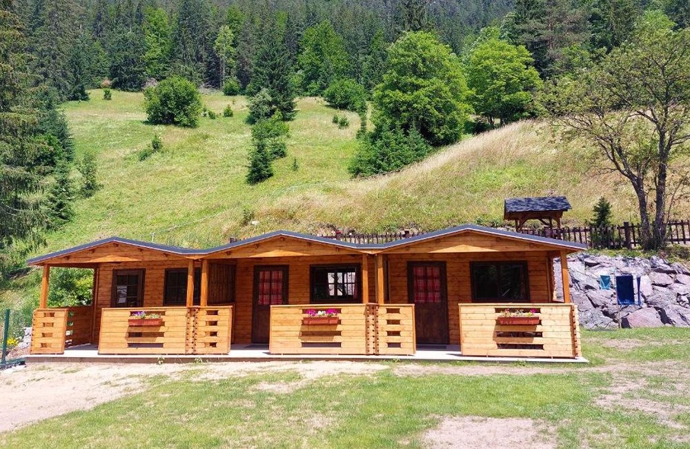 Accommodaties van Autokemp Speleocamp Malužiná in het Lage Tatra gebergte in Slowakije