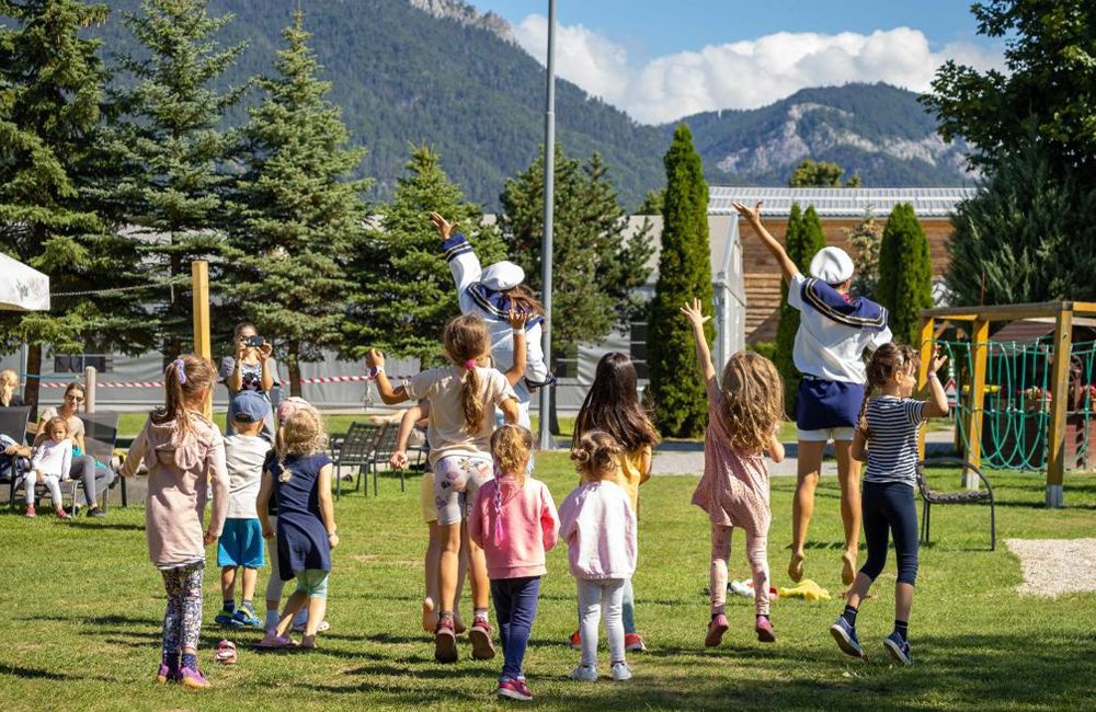 Camping Villa Betula Resort aan het Liptovská Mara Meer in het Tatra gebergte van Slowakije