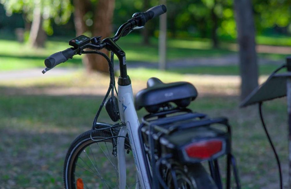 Fiets van Camping Thermal Zalakaros bij het Balatonmeer in het westen van Hongarije