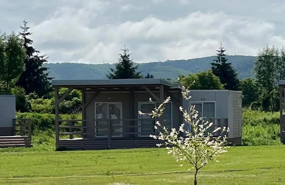 Stacaravan van Holiday Village Novolandia in het zuiden van Slowakije