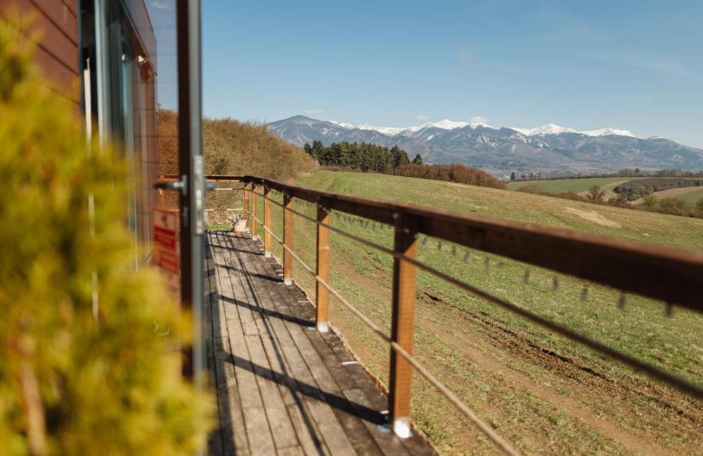 Uitzicht vanaf het terras van Sidehill Glamping in het Fatra gebergte van Slowakije