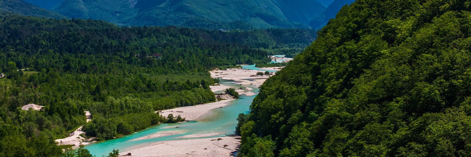 De Soča vallei in het Triglav Nationaal Park van Slovenië