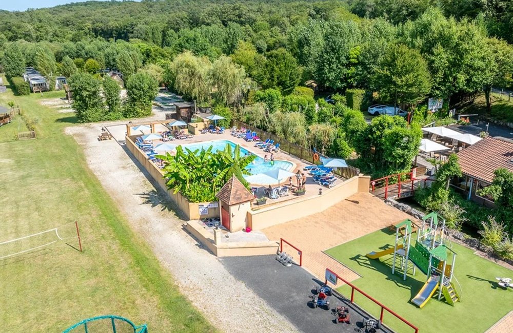 Camping Le Pont de Mazerat in de Dordogne van Frankrijk
