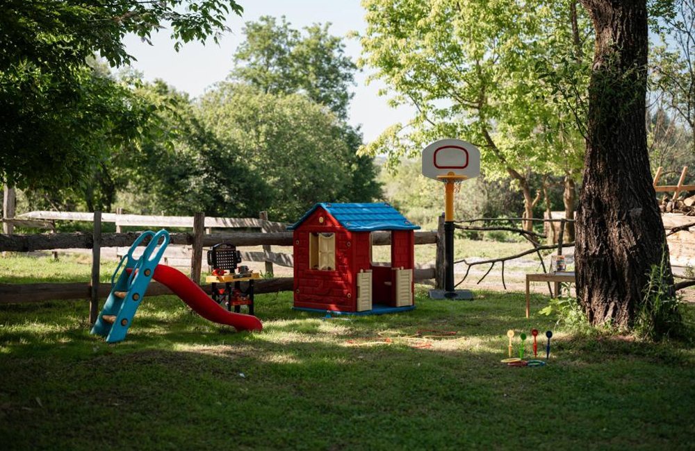 Glamping Riverside Skadar lake bij de hoofdstad van Montenegro Podgorica