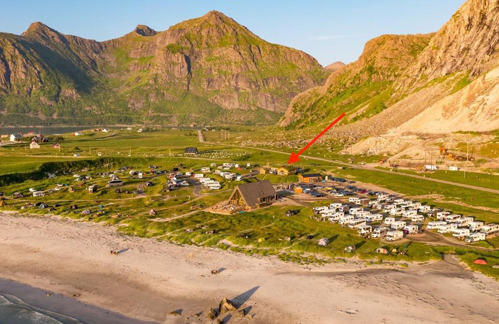 Hondvriendelijke camping Lofoten Beach Camp