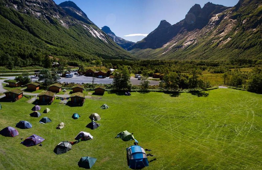 Hondvriendelijke camping Trollstigen Gjestegård