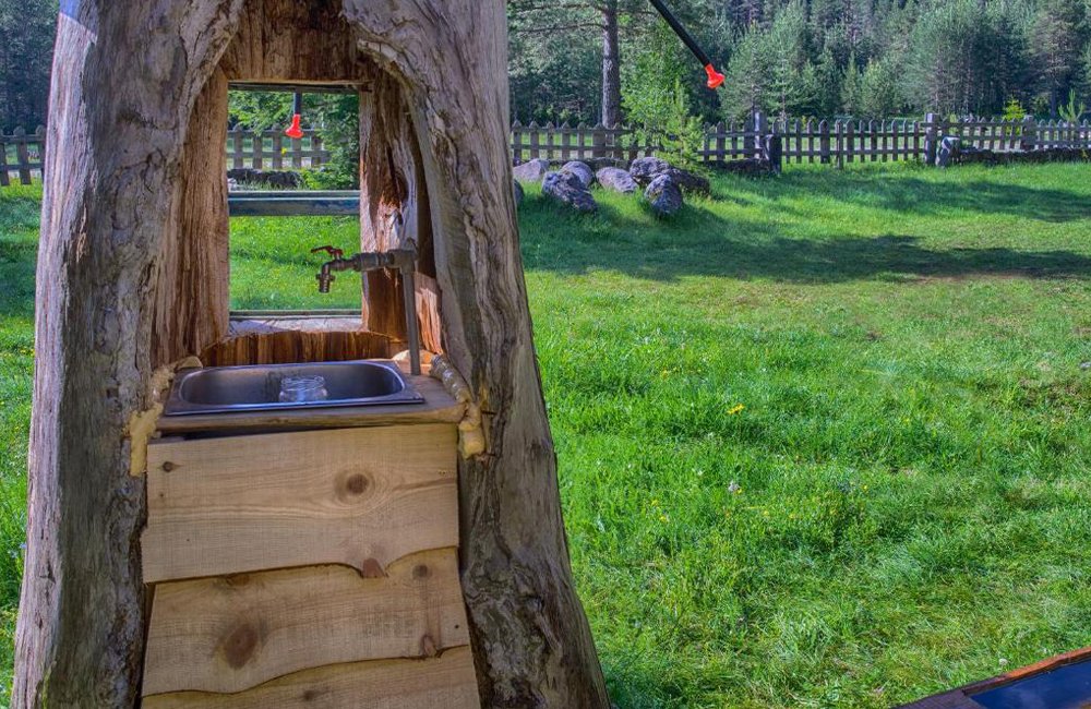 Kamperen met hond op Glamping Pod Gorom