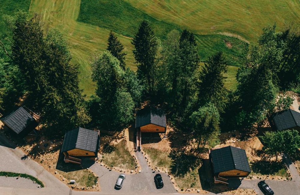 Baumchalets Allgäu bij de Zuid-Duitse Bodensee en bij de Duitse Alpen in Beieren