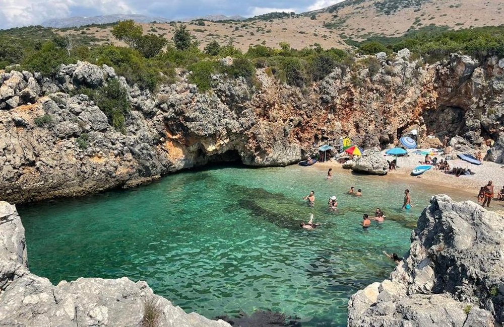 Camping Aquarium aan de Adriatische zee in Albanië