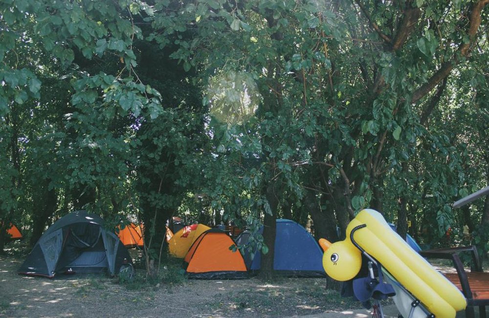 Camping Lake Shkodra Resort aan het Albanese Meer van Shkodër