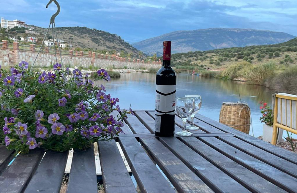 Garden Lake Camping bij het Griekse eiland Corfu aan de Albanese kust