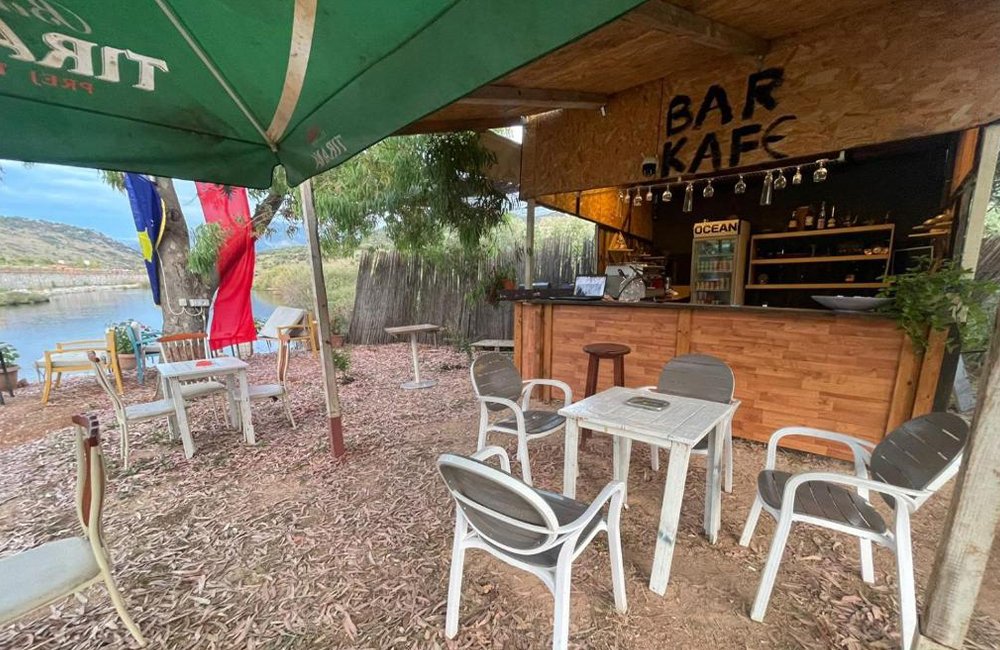 Garden Lake Camping bij het Griekse eiland Corfu bij de kust van Albanië
