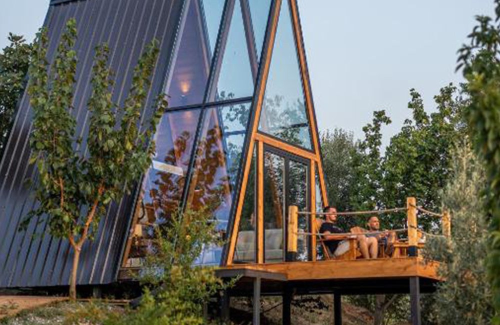 Glamping Gaia Park Tirana bij de Albanese hoofdstad in het binnenland